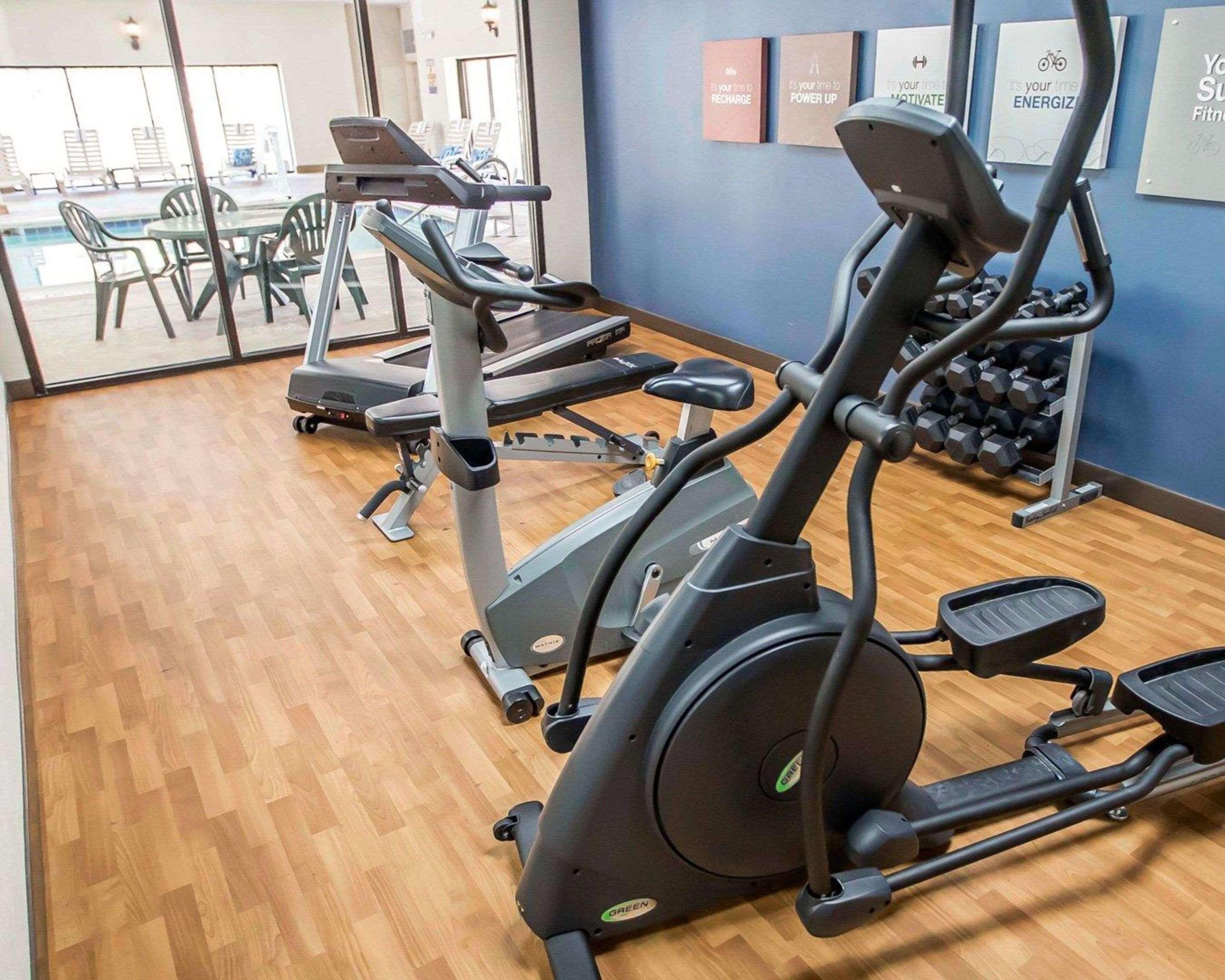 Comfort Suites University Area Notre Dame-Саут Бенд Екстериор снимка